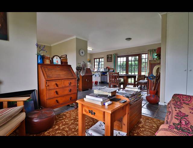 2 BEDROOM TOWNHOUSE SOLD IN CLIFTON HILL ESTATE